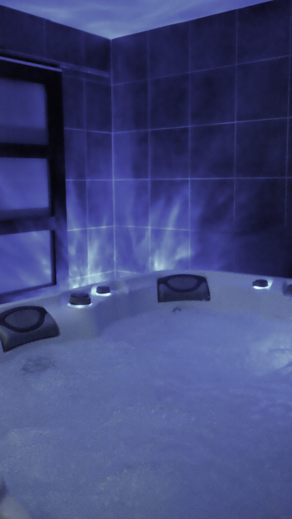 bain-a-remous-spa-bordeaux-3 1 bain à remous spa escale Bordeaux